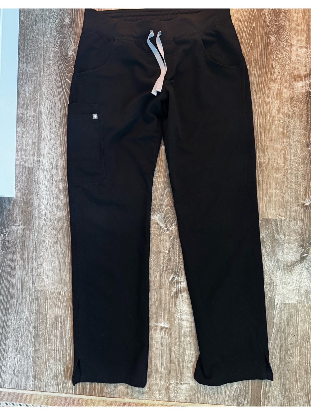Figs women’s black scrub pants size small